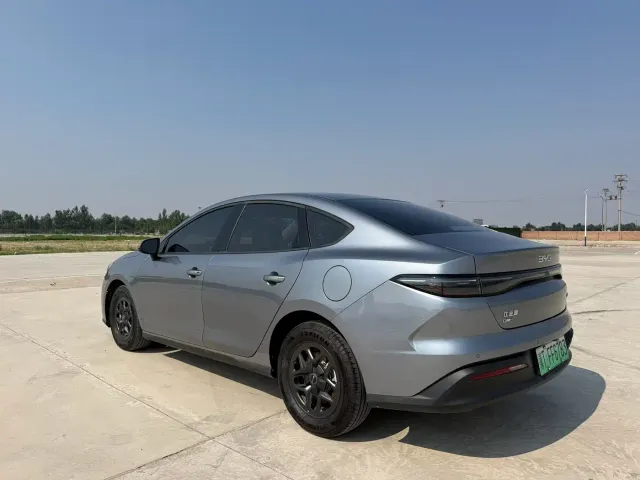BYD Seal 05 DM-i — Фото автомобиля 9