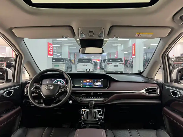 GAC Trumpchi M6 — Фото автомобиля 5