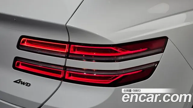Genesis GV80 — Фото автомобиля 8