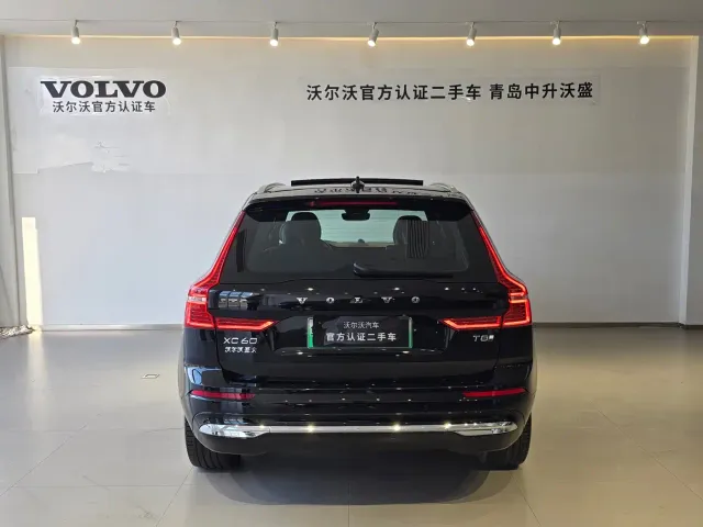 Volvo XC60 — Фото автомобиля 6