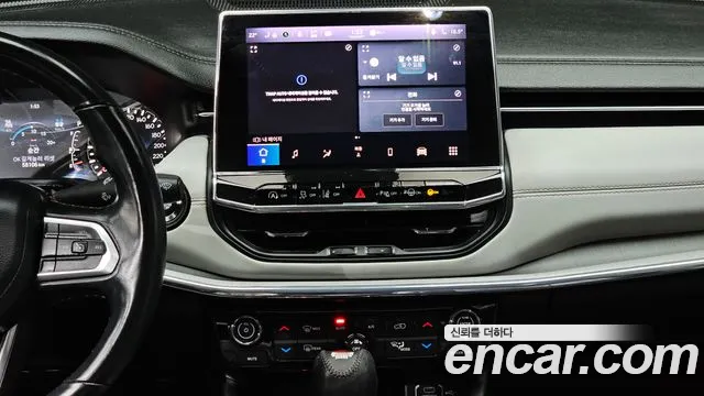 Jeep Compass — Фото автомобиля 19