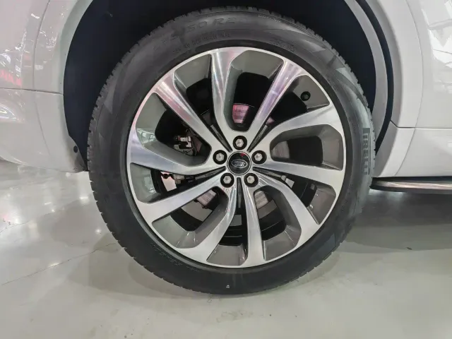 Land Rover Discovery Sport — Фото автомобиля 28