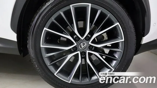 Lexus NX Generation 2 — Фото автомобиля 6