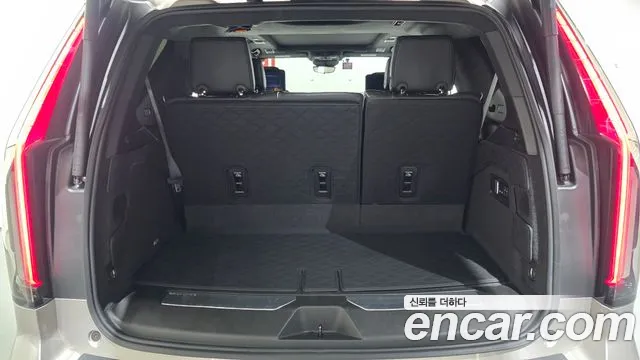 Cadillac Escalade 5th Gen — Фото автомобиля 20