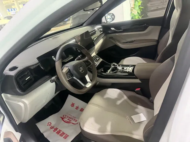 BYD Qin PLUS — Фото автомобиля 7