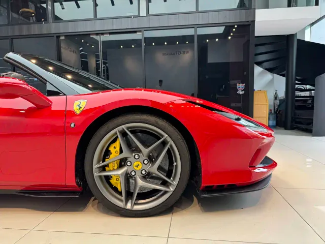 Ferrari F8 — Фото автомобиля 20