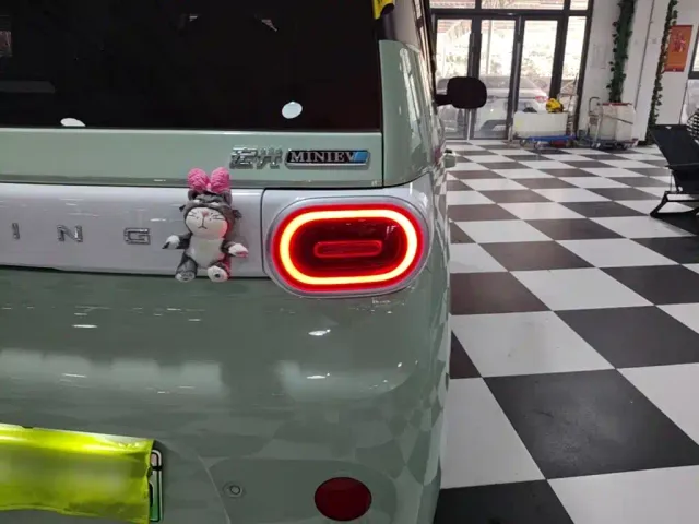 Wuling Hongguang Mini EV — Фото автомобиля 7