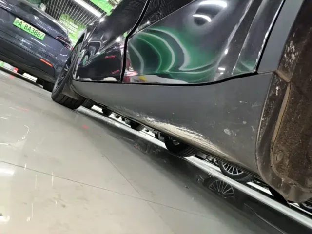Tesla Model Y — Фото автомобиля 21