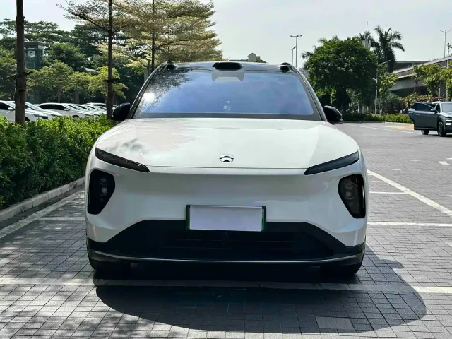 Nio ES6 — Фото автомобиля 2