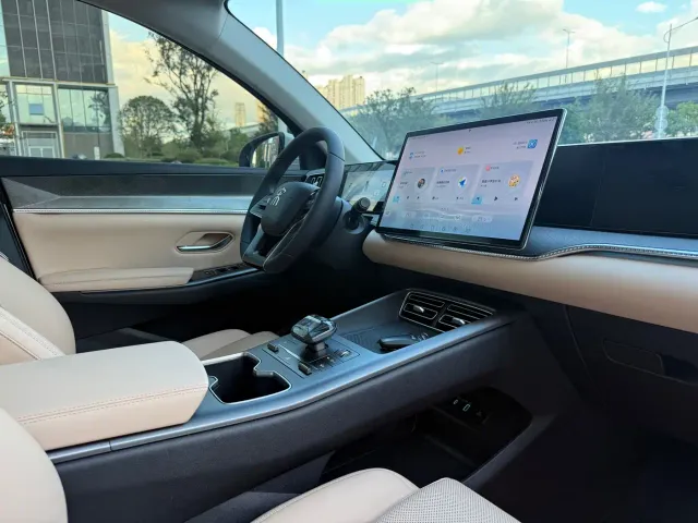 BYD Song Pro — Фото автомобиля 10