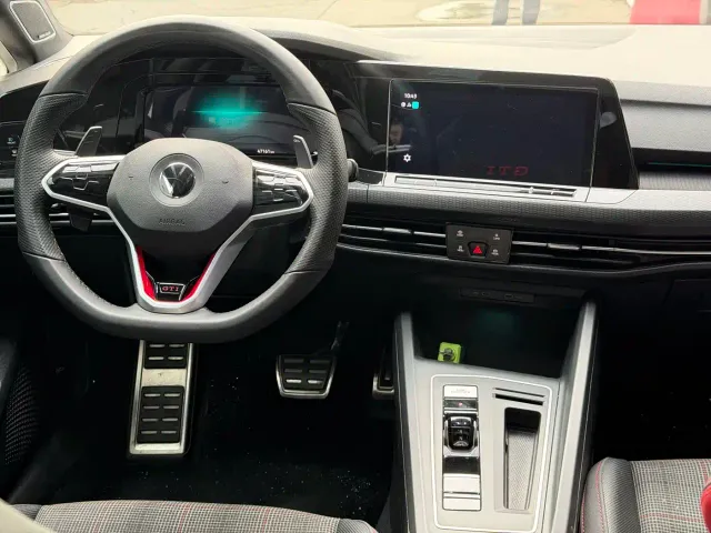 Volkswagen Golf GTI — Фото автомобиля 6
