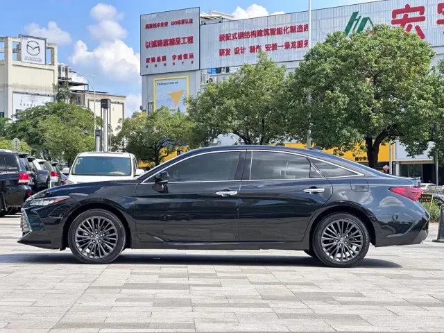 Toyota Avalon — Фото автомобиля 5