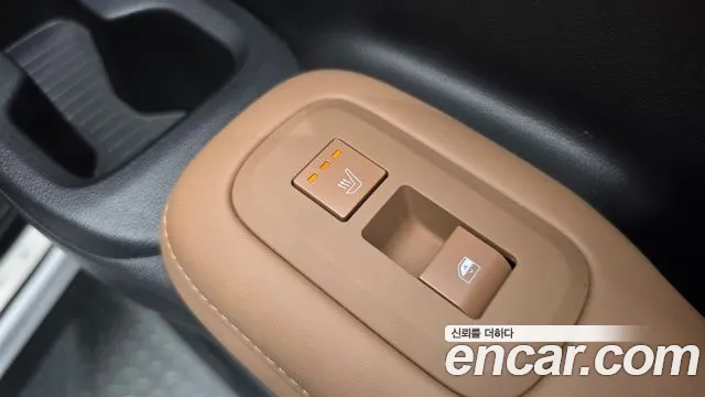 Hyundai Santa Fe MX5 — Фото автомобиля 23