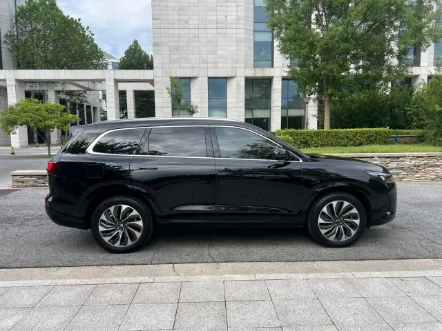 Aito M7 — Фото автомобиля 4