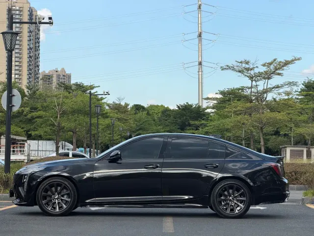 Cadillac CT5 — Фото автомобиля 4