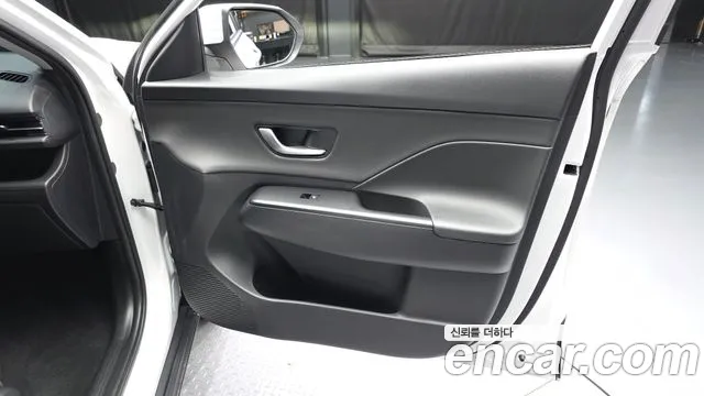 Hyundai Kona SX2 — Фото автомобиля 12