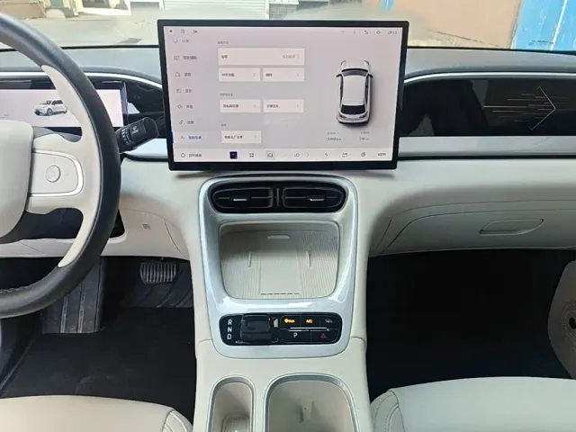 Geely Starry Wish — Фото автомобиля 12