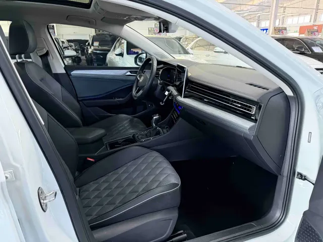 Volkswagen Sagitar — Фото автомобиля 16