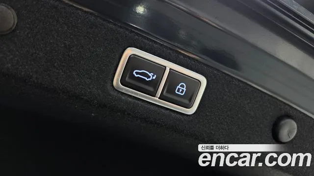 Hyundai Grandeur GN7 — Фото автомобиля 23