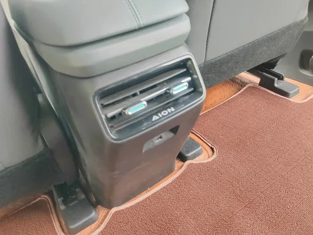 GAC Aion Y — Фото автомобиля 20