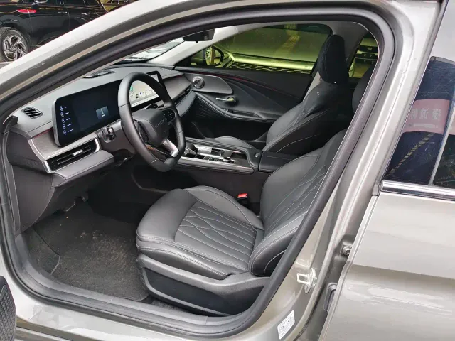 Chery Arrizo 8 — Фото автомобиля 4