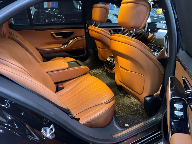 Mercedes-Benz S-Class — Фото автомобиля 9