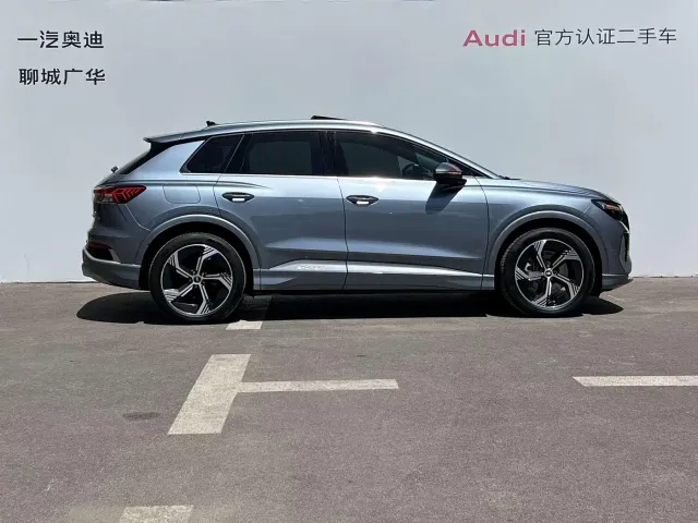 Audi Q4 e-tron — Фото автомобиля 3