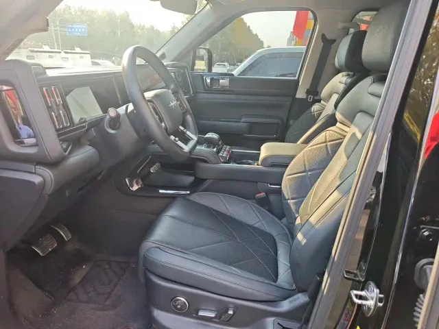 BYD FangChengBao Leopard 5 — Фото автомобиля 7