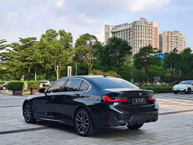 BMW 3 Series — Фото автомобиля 16