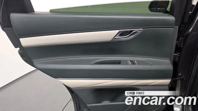Genesis GV80 — Фото автомобиля 25