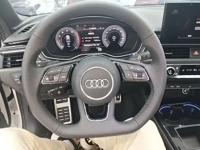 Audi A4L — Фото автомобиля 10