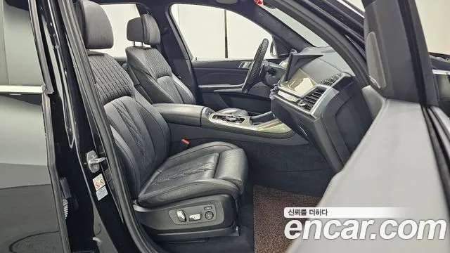 BMW X7 G07 — Фото автомобиля 16
