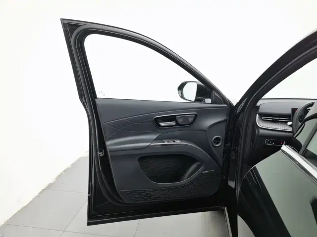 Chery Tiggo 8 — Фото автомобиля 8