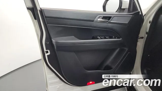 KG_Mobility_Ssangyong Rexton Новый Rexton Sport Дизель 2.2 2WD — Фото автомобиля 22