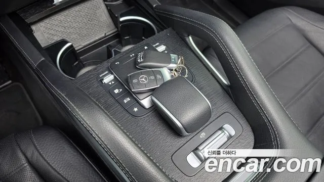 Mercedes-Benz GLE-Class — Фото автомобиля 29