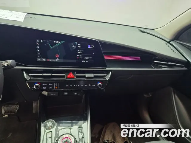 Kia Niro — Фото автомобиля 14