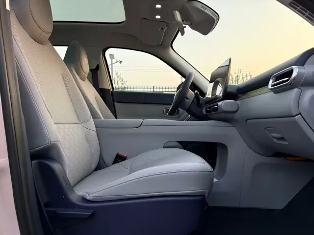 Leapmotor A10 — Фото автомобиля 15