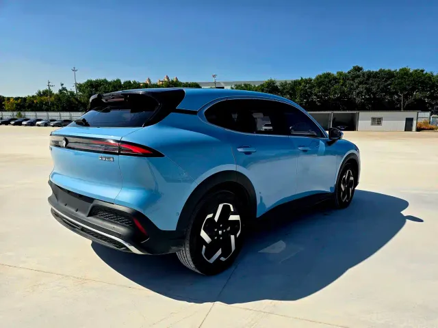 Baojun Yunhai — Фото автомобиля 6