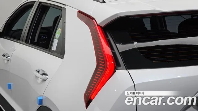 Kia Niro Niro (New) — Фото автомобиля 8