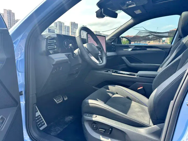 Volkswagen Tiguan L — Фото автомобиля 4