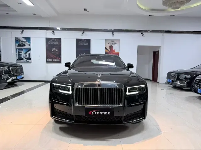 Rolls-Royce Ghost — Фото автомобиля 3