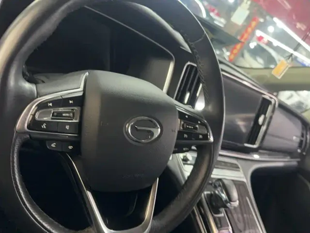 GAC Trumpchi M8 — Фото автомобиля 2