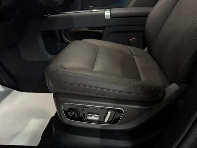 Li Auto L8 — Фото автомобиля 7