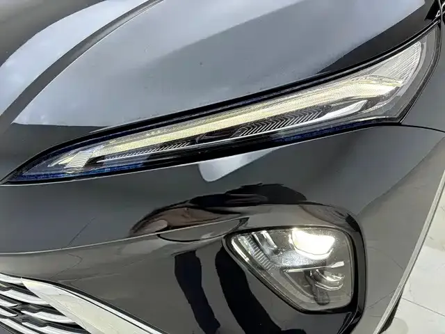 Buick Envision S — Фото автомобиля 12