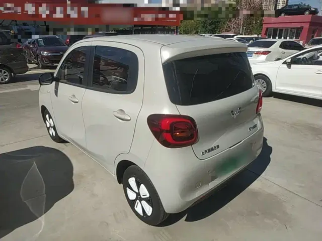 Wuling Hongguang Mini EV — Фото автомобиля 4