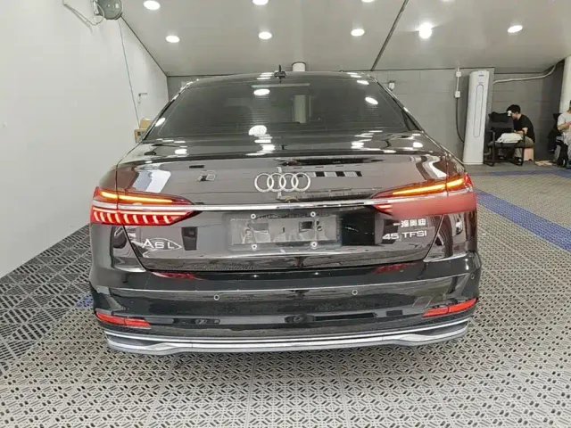 Audi A6L — Фото автомобиля 5
