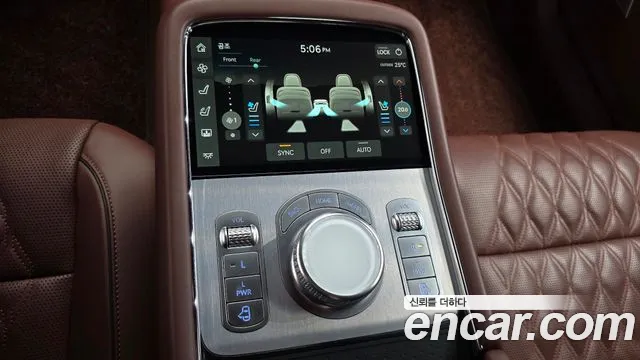 Genesis G90 Бензин 3.5 Turbo e-S/C AWD LWB — Фото автомобиля 19