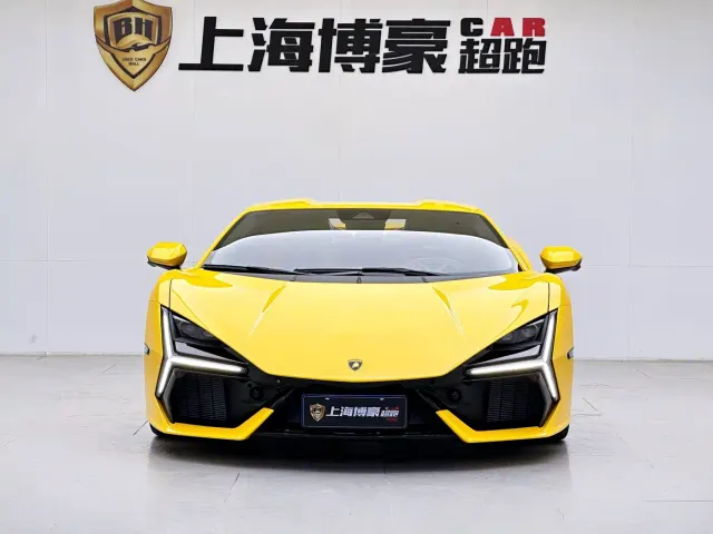 Lamborghini Revuelto — Фото автомобиля 4
