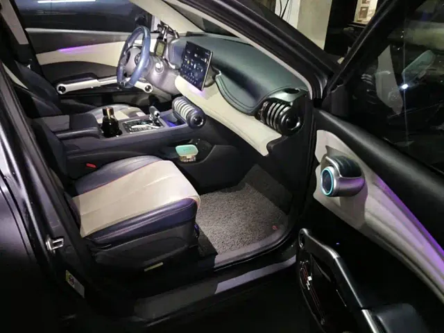 BYD Yuan PLUS — Фото автомобиля 13