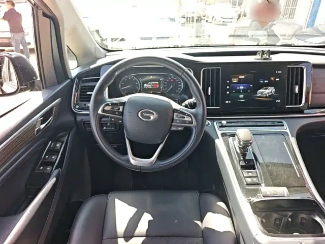 GAC Trumpchi M8 — Фото автомобиля 10